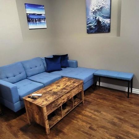 Blue Wave 2 Bedroom Suite ساسكاتون المظهر الخارجي الصورة