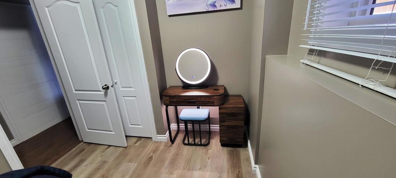 Blue Wave 2 Bedroom Suite ساسكاتون المظهر الخارجي الصورة